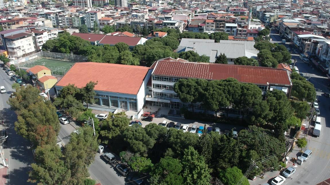 Karabağlar Atatürk Mesleki ve Teknik Anadolu Lisesi Fotoğrafı